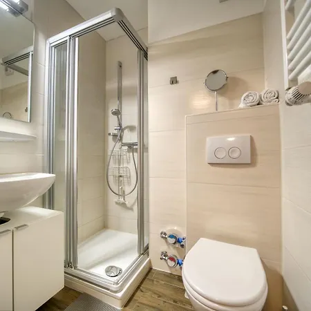 - Haus G, App 0g0811 Apartment *